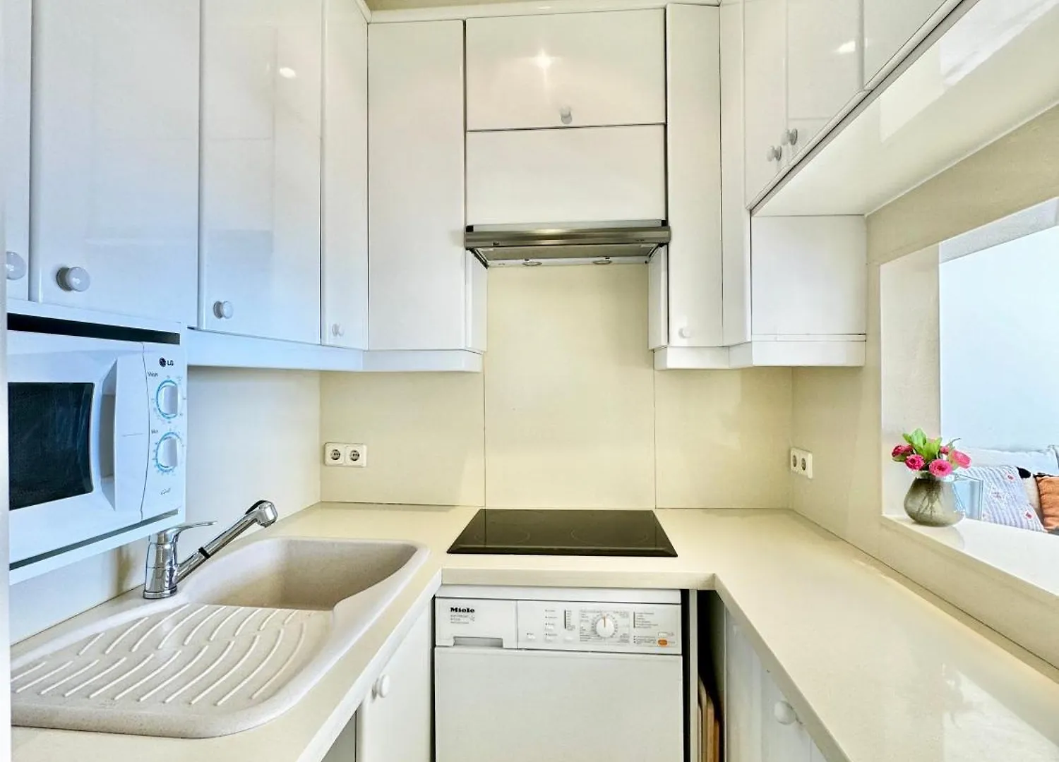 Seafront Skol Marbella Center By Eaw Homes Apartment